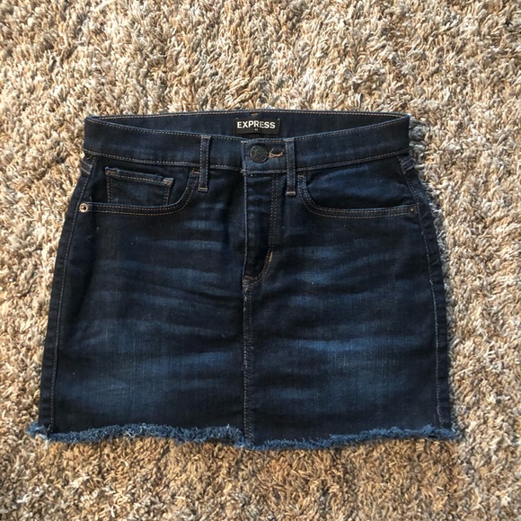 Jean skirt - Picture 1 of 3